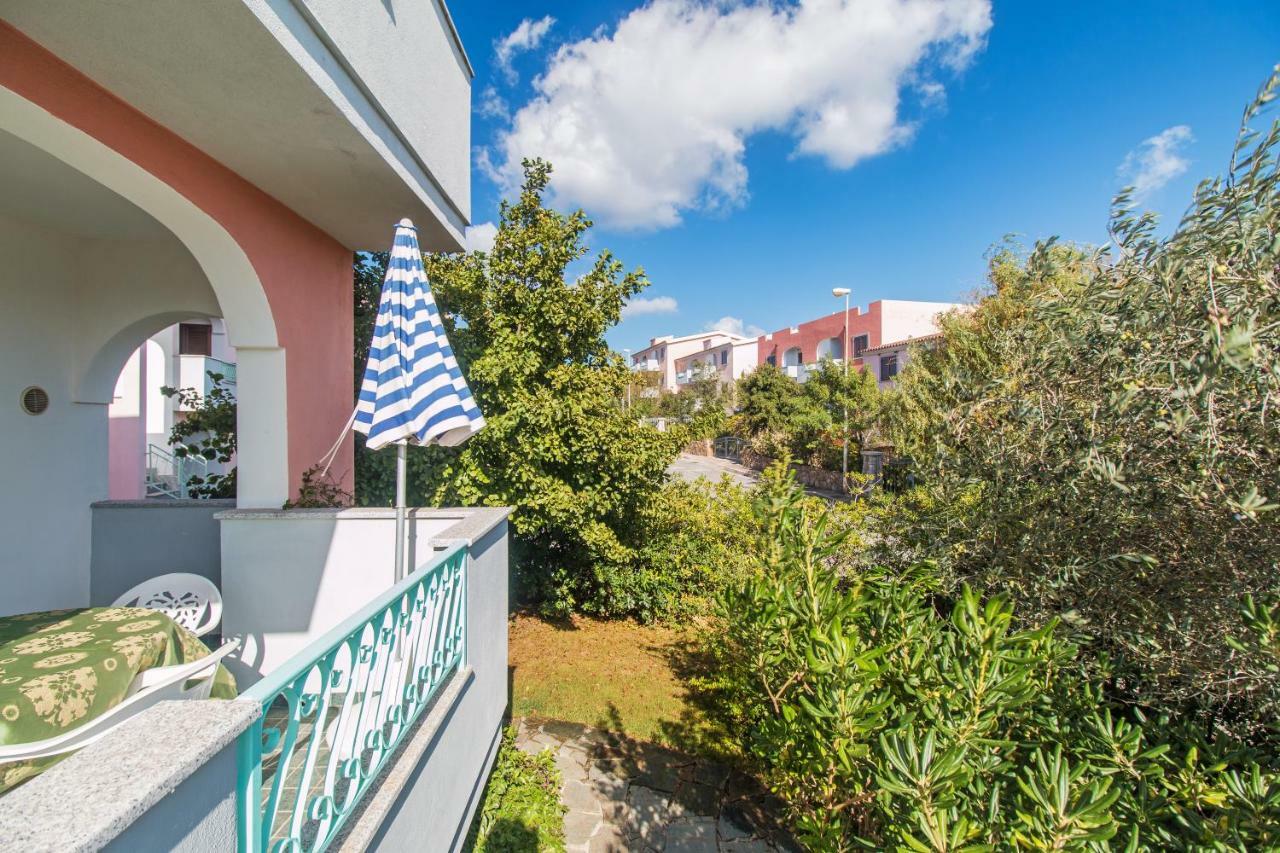 Residenza Gli Ontani Hotel Орозеи Екстериор снимка